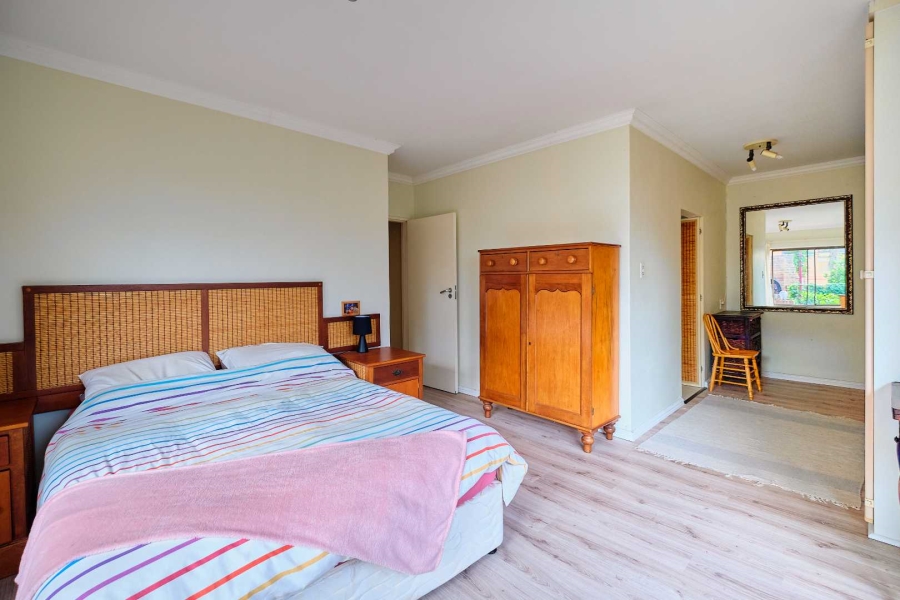 5 Bedroom Property for Sale in Flamingo Vlei Western Cape